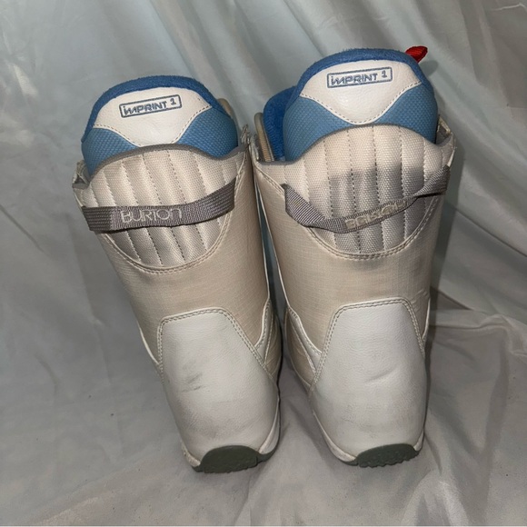 Burton Women’s Snowboarding Boots - Picture 5 of 8